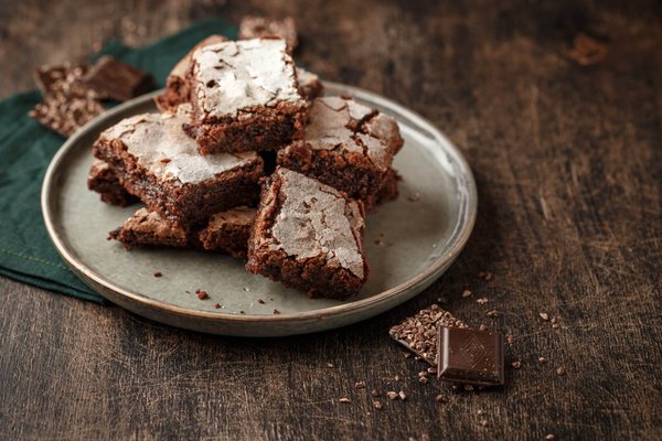 Quels ingrédients pour des brownies fondants aux noix de pécan et chocolat?